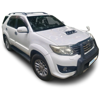 Toyota Fortuner-img